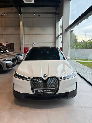 BMW iX ELÉTRICO XDRIVE40 BMW iX ELÉTRICO XDRIVE40